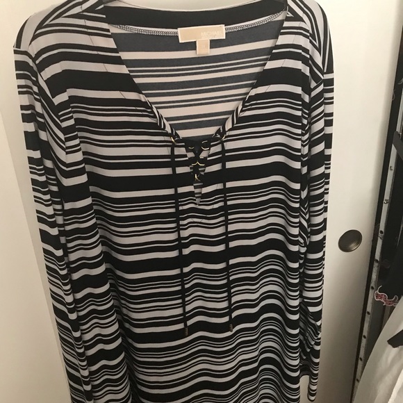 Michael Kors b&w striped tunic, lace-up top 3X - Picture 1 of 2